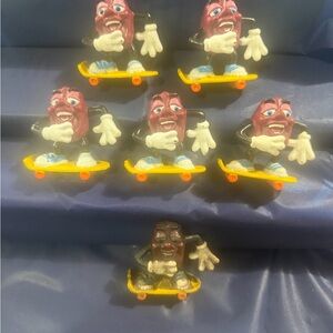 Vintage California Raisins Skateboard Figures – Lot of 6 – 1980s Hardee’s